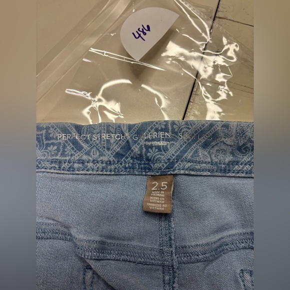 Chico’s Perfect Stretch Girlfriend Slim Leg Ankle Print Crop Jeans Size 2.5/14 - Picture 8 of 8